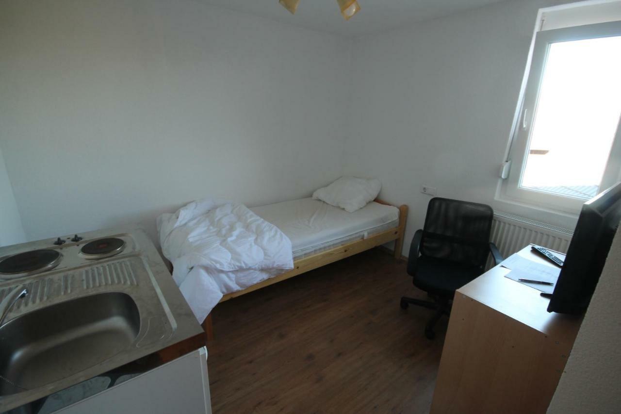 Biberach-Riss-Zimmer-Frei, Einzel-Zimmer Bad Kueche Birkenhard المظهر الخارجي الصورة